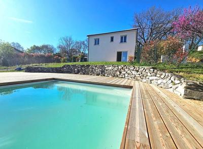 Maison - 118 m² - 5 pièces