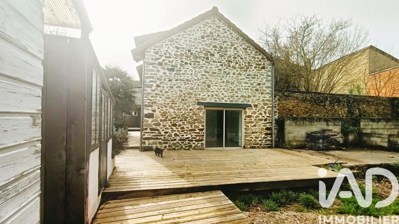 Maison - 180 m² - 11 pièces