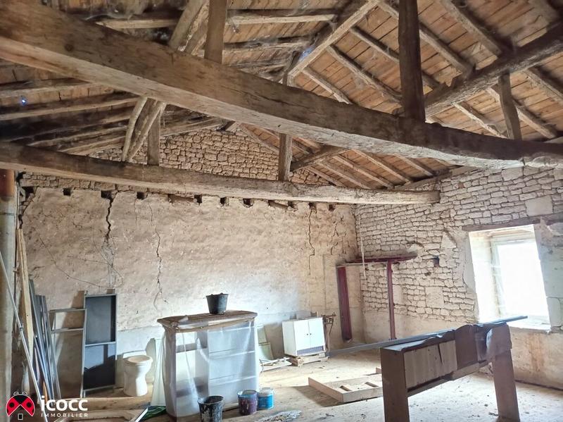 Maison en pierre - 191 m² - 6 pièces