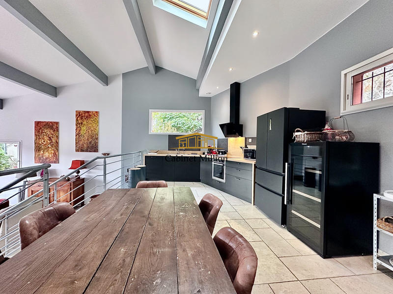 Maison - 165 m² - 5 pièces