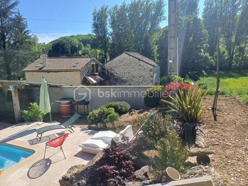 Propriété - 170 m² - 5 pièces