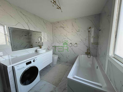 Appartement - 80 m² - 3 pièces