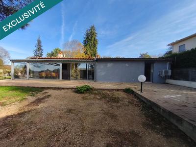 Maison - 140 m² - 3 pièces