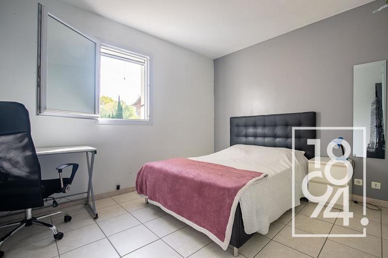 Villa - 137 m² - 5 pièces