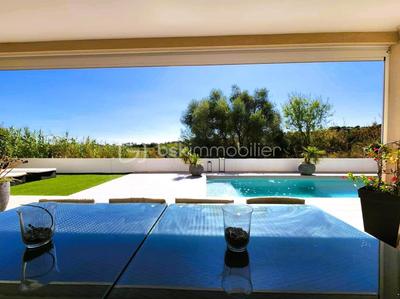 Villa - 145 m² - 6 pièces