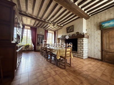 Propriété - 240 m² - 8 pièces