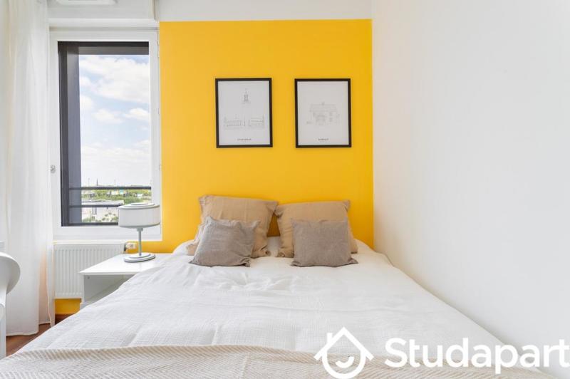 Chambre - 9 m² - 1 pièce