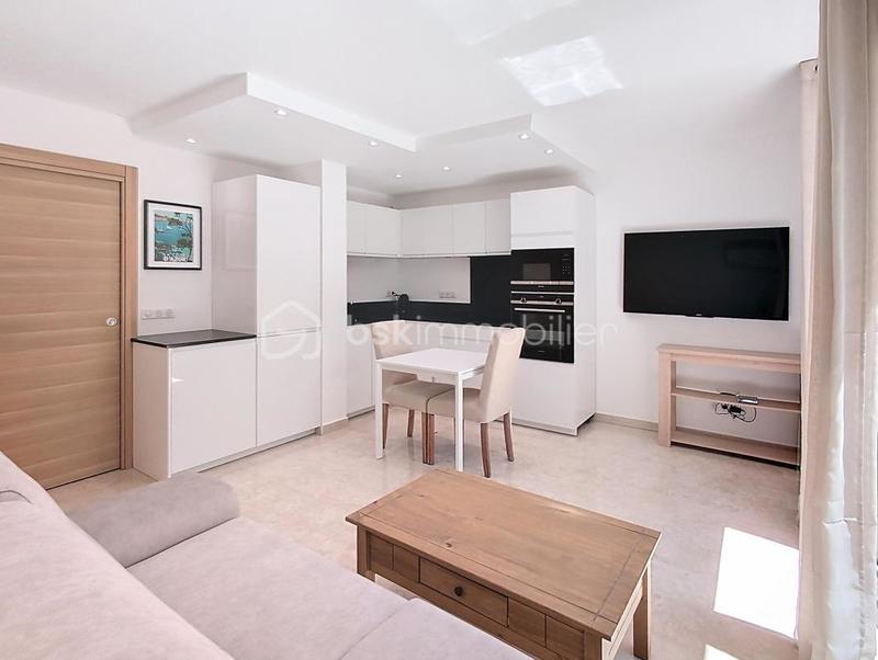 Studio - 27 m² - 1 pièce