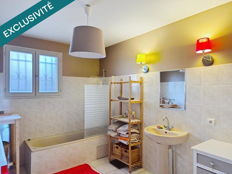 Maison - 196 m² - 7 pièces