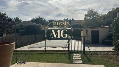 Maison - 93 m² - 4 pièces