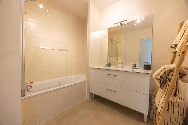 Appartement - 95 m² - 4 pièces