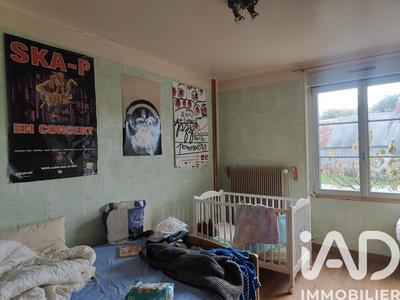 Maison - 122 m² - 9 pièces