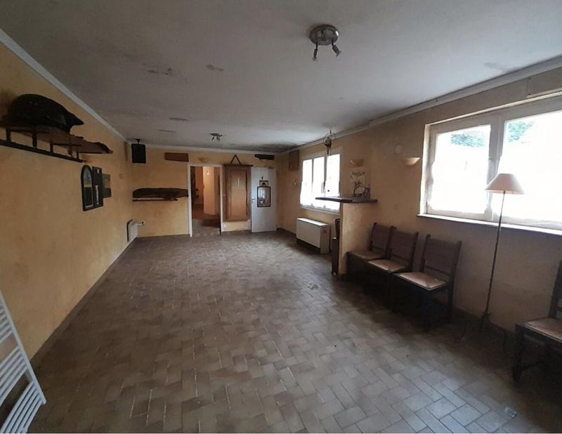 Maison - 353 m² - 15 pièces