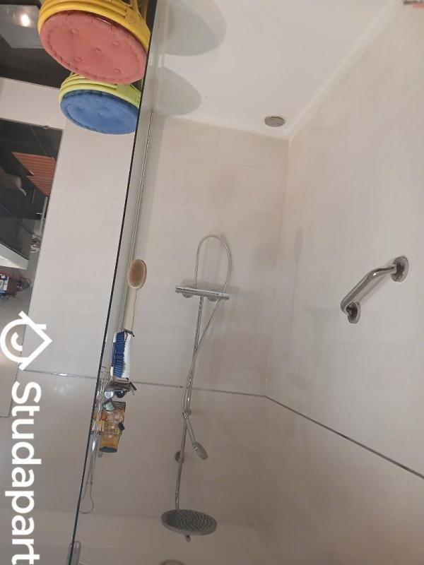 Chambre - 16 m² - 1 pièce