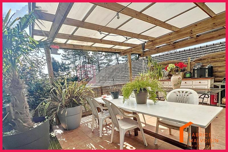 Maison - 99 m² - 4 pièces