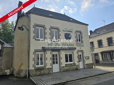 Maison de village - 175 m² - 9 pièces