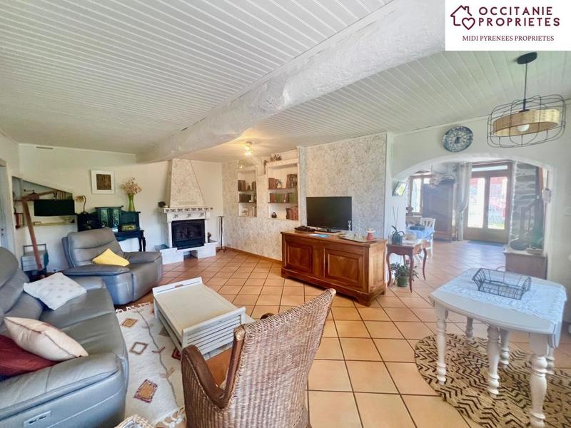 Propriété - 153 m² - 7 pièces