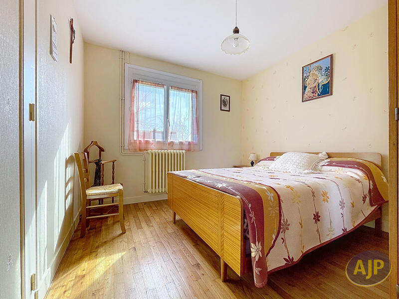 Maison - 68 m² - 5 pièces