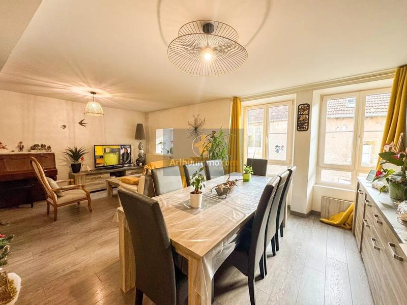 Appartement - 85 m² - 4 pièces