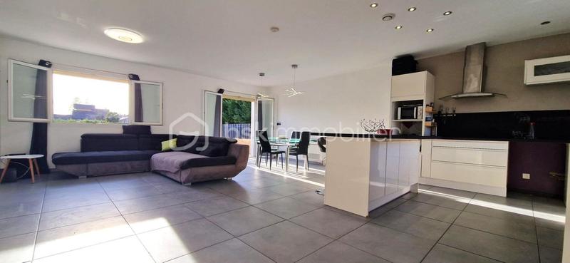 Maison - 194 m² - 8 pièces