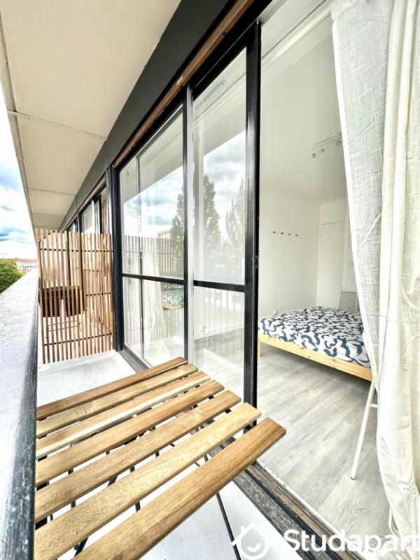 Chambre - 10 m² - 1 pièce