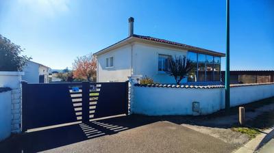 Maison - 195 m² - 7 pièces