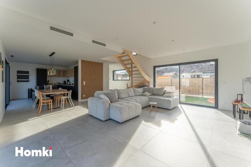 Maison - 125 m² - 6 pièces