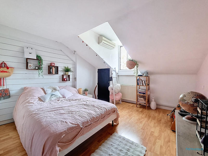 Duplex - 160 m² - 5 pièces