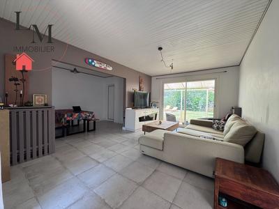 Maison - 94 m² - 5 pièces