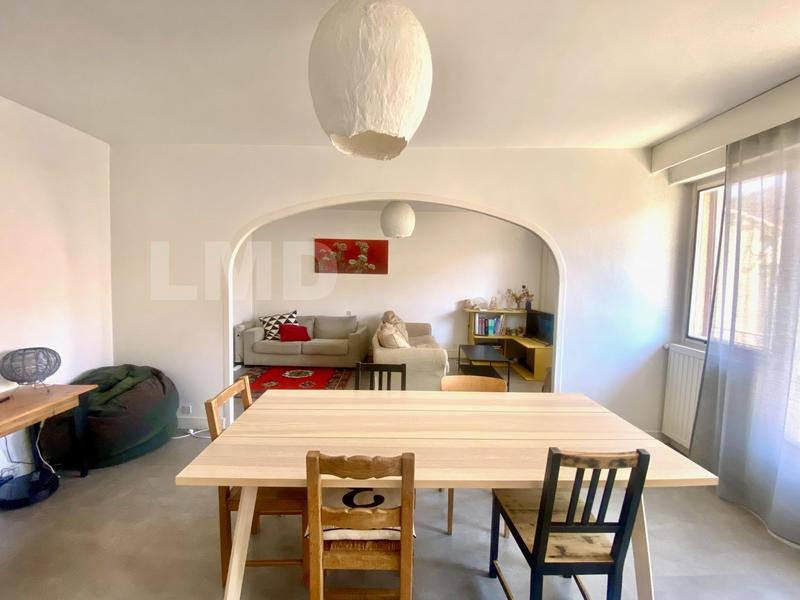 Appartement - 87 m² - 3 pièces