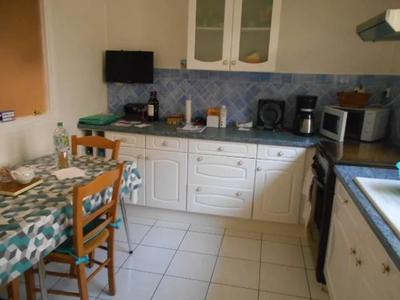 Immeuble mixte - 200 m² - 4 pièces