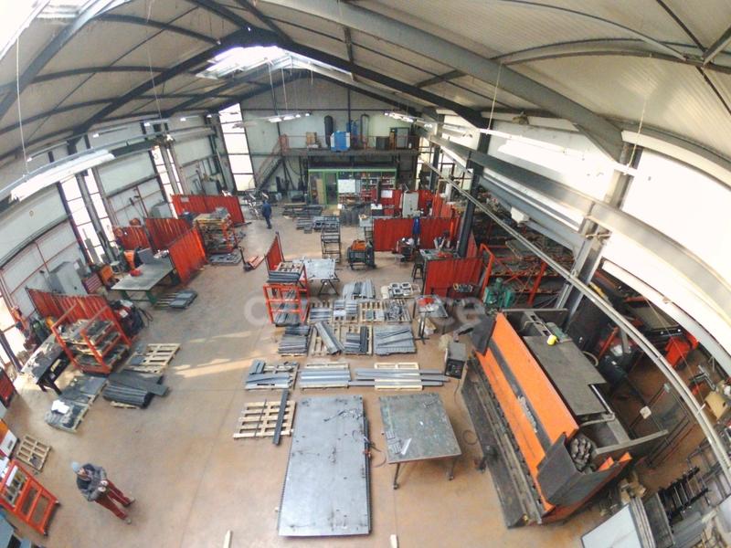 Bureau - 2 400 m² - 11 pièces