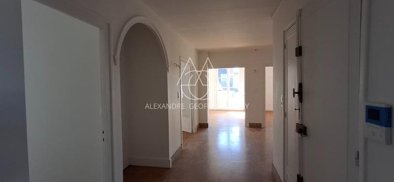 Appartement - 131 m² - 6 pièces