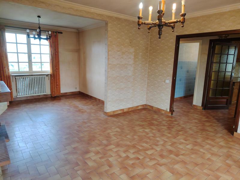 Maison - 90 m² - 5 pièces