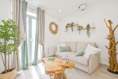 Appartement - 98 m² - 8 pièces