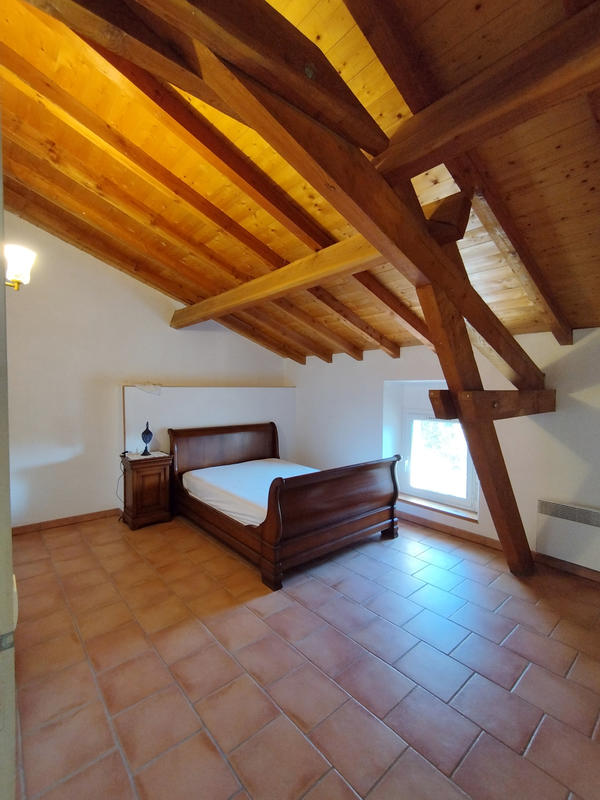 Maison - 270 m² - 9 pièces