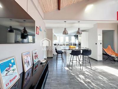 Maison - 109 m² - 5 pièces