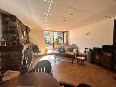 Maison de village - 213 m² - 11 pièces