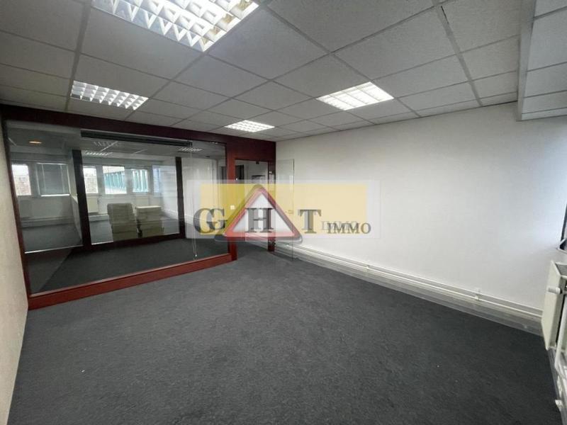 Bureau - 247 m²