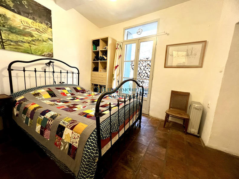 Maison - 220 m² - 10 pièces