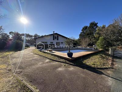 Villa - 150 m² - 6 pièces