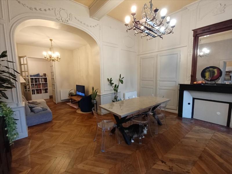 Appartement - 105 m² - 4 pièces