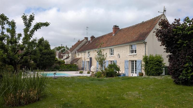 Maison en pierre - 210 m² - 7 pièces