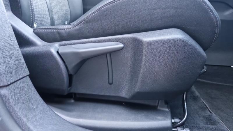 Peugeot 3008 Business hybrid 225 e-eat8 allure