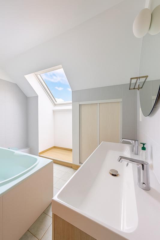 Maison - 166 m² - 7 pièces