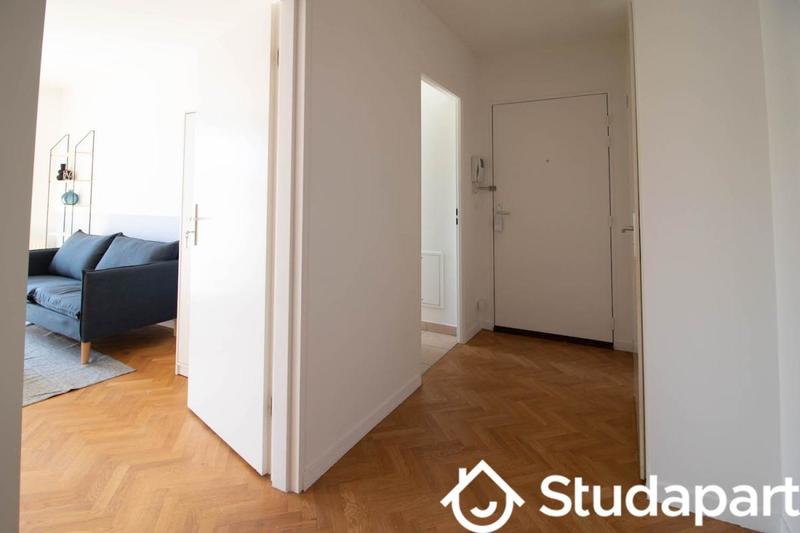 Chambre - 11 m² - 1 pièce