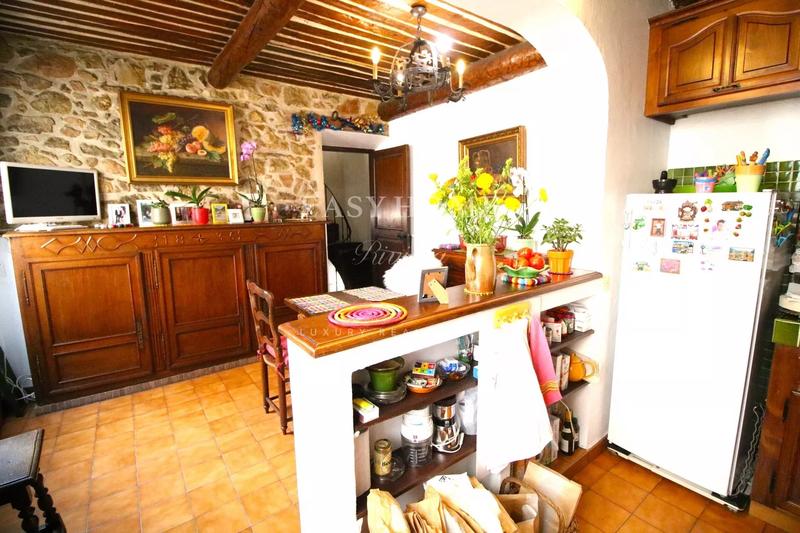 Maison de village - 330 m² - 9 pièces
