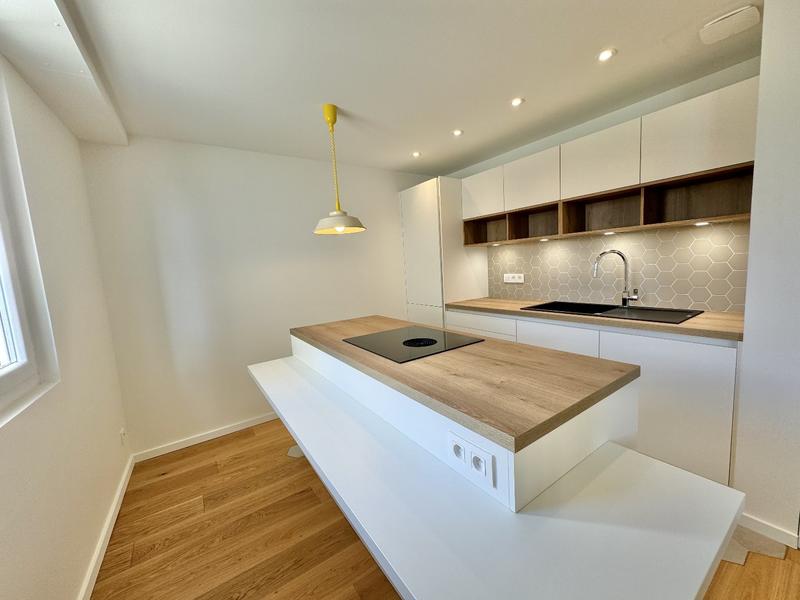 Maison - 192 m² - 8 pièces