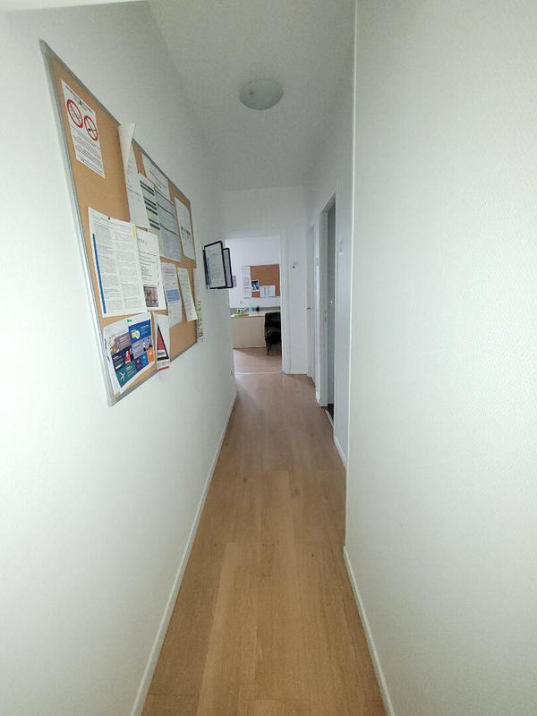 Bureau - 114 m² - 5 pièces