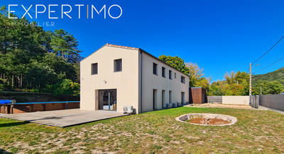 Maison - 187 m² - 6 pièces